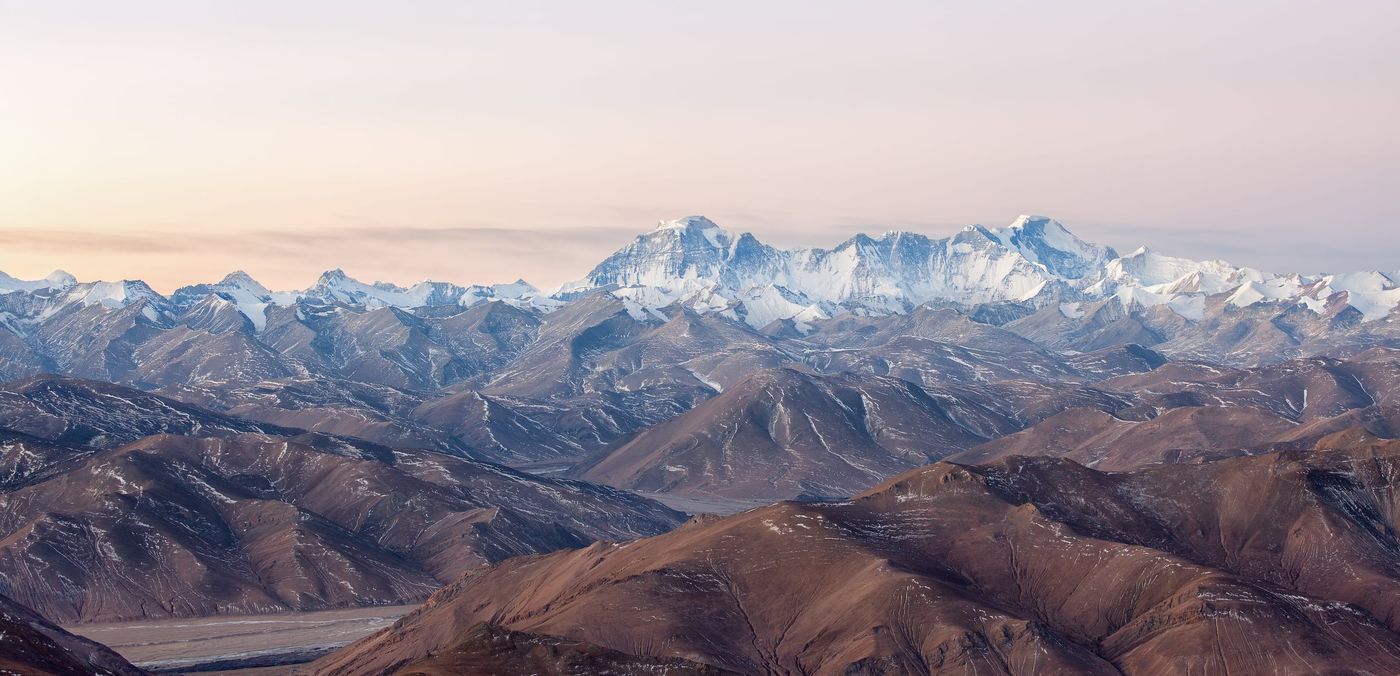 Sunrise,Over,Cho,Oyu,And,Gyachung,Kang,,Himalaya,,Tibet,,China