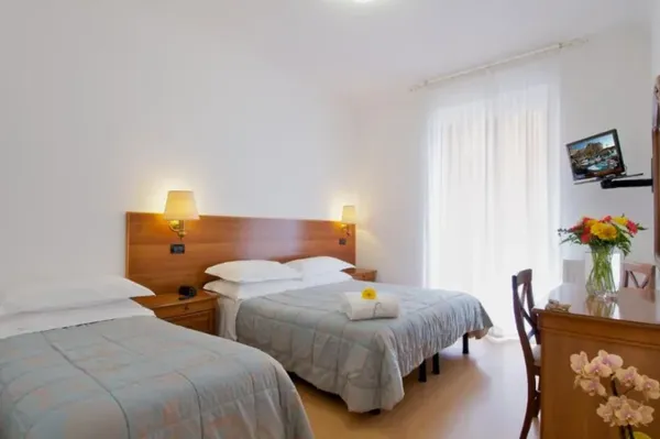 Albergo La Camogliese Bedroom 2