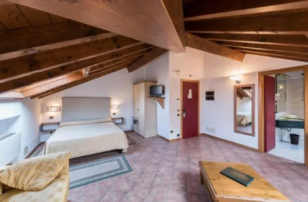 Albergo Lenno Bedroom