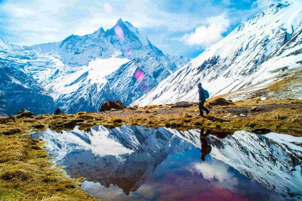 Annapurnas circuit track hiker near top of pass