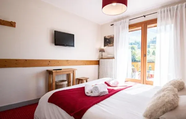 Annecy to Aravis Mountains room