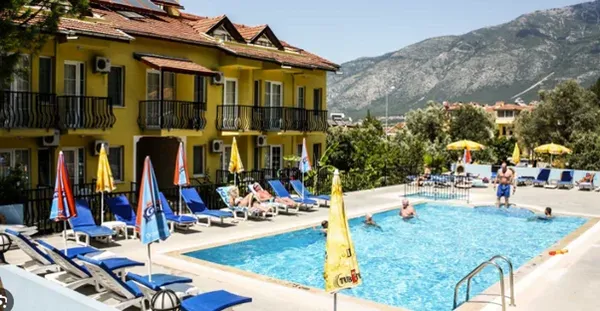 Bayrams Guesthouse pool