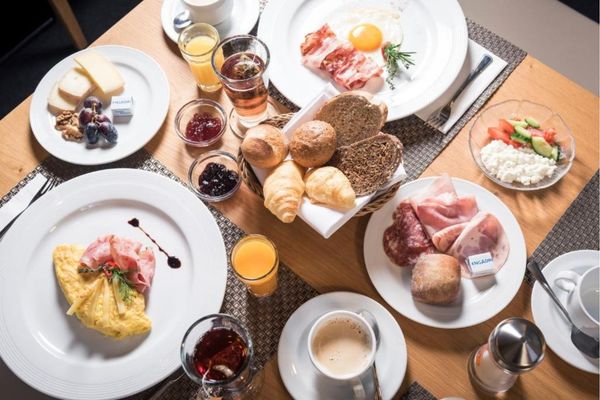 Bever Lodge Breakfast Meal Switzerland Via Engiadina