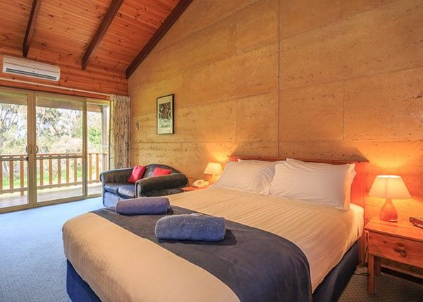 Bibbulmun-Track-Group-Guided-Accommodation3