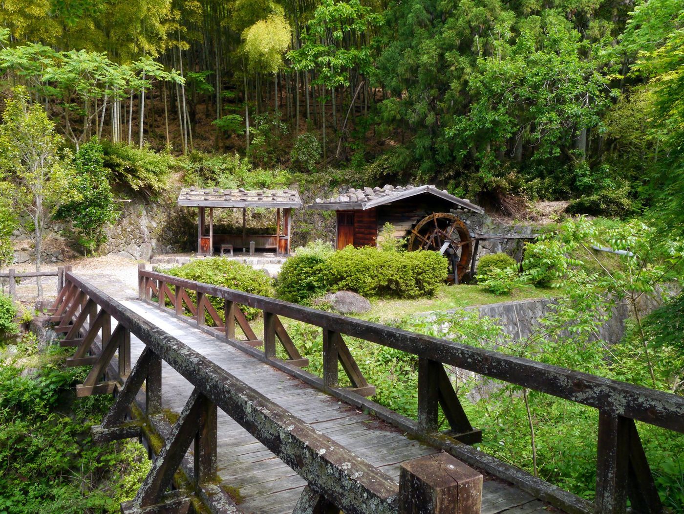 Bridge-along-the-Nakasendo-trail