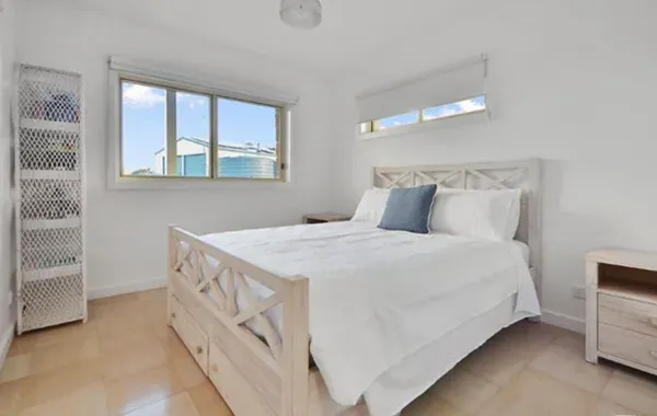 Bridgy Bridgewater bay room