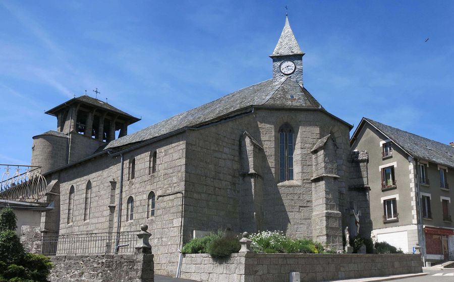 Church of Saint-Pierre in Saint-Amans-des-Cots