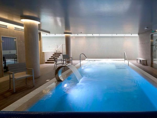 Ciudad de Astorga hotel pool