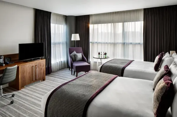 Crowne Plaza Newcastle Bedroom 2