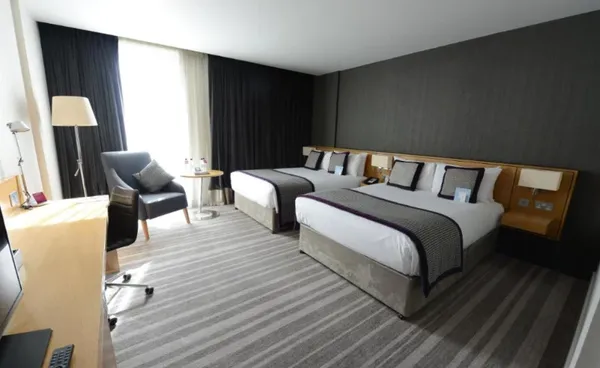 Crowne Plaza Newcastle Bedroom