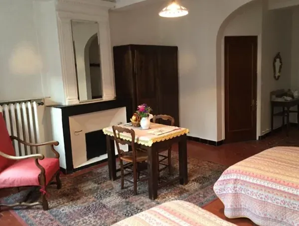 Des Seigneurs room
