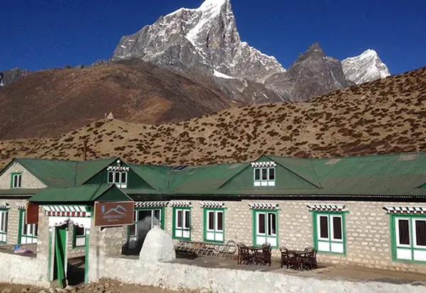Dingboche outside snow lion