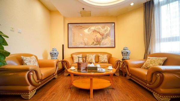 Dong Fang hotel seats