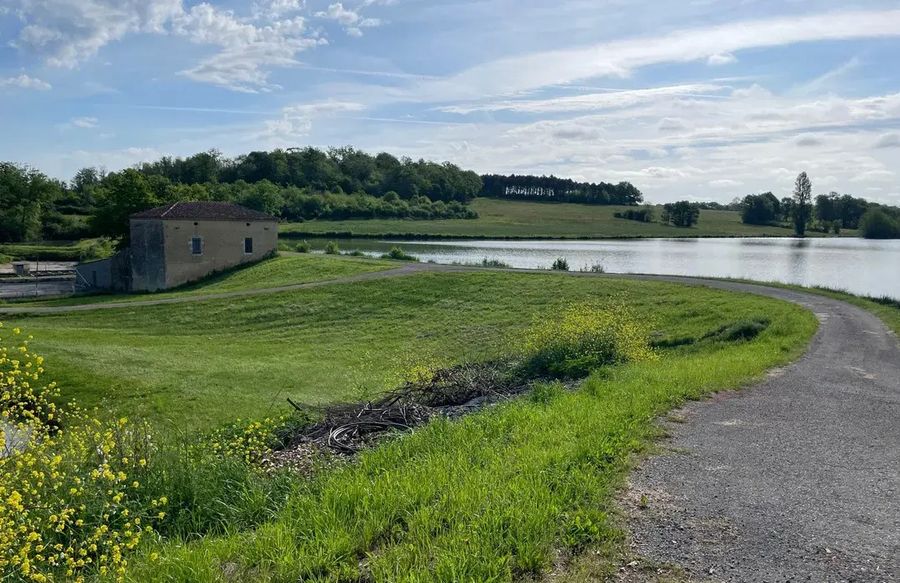 Peaceful view of the Lake in Nogaro