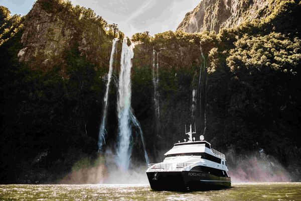 Fiordland Discovery_Fiordland Jewel Milford Sound (1)