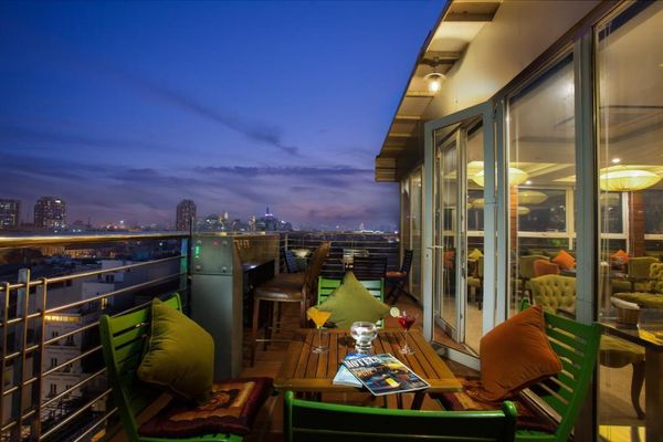 Golden silk hotel