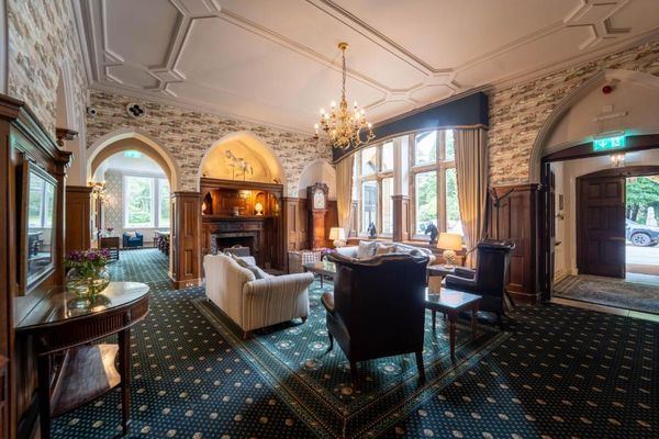 Grinkle Park Hotel Lounge