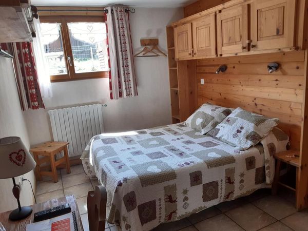 Hotel Arolla Bourg Saint Maurice Queen Bed