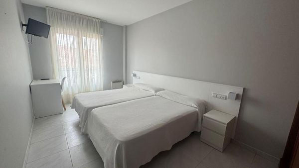 Hotel Bradomin twin share