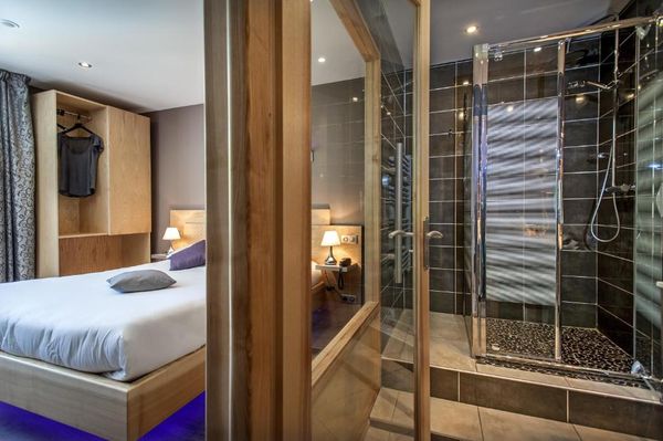 Hotel Chez Camillou twin room