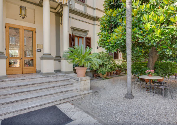 Hotel Chiusarelli front porch