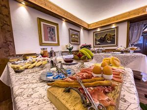 Dolomites In Comfort - 7 Days food