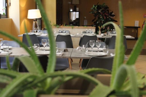 Hotel Le Commerce dining
