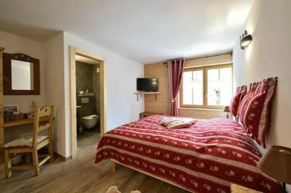 Hotel Les Melezes Bedroom