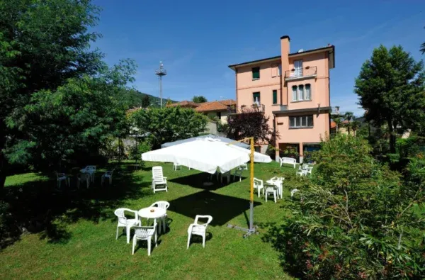 Hotel Montoc Outdoor