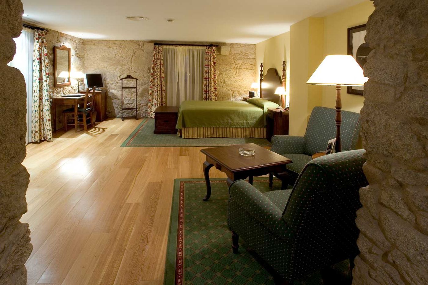 Hotel-Pazo-de-Lestrove-Room