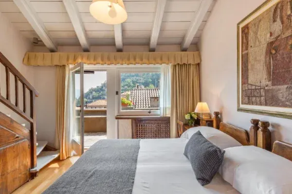 Hotel Pironi Bedroom 2