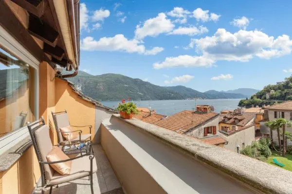 Hotel Pironi View