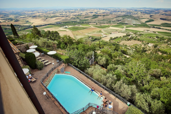 Hotel dei Capitani pool 2