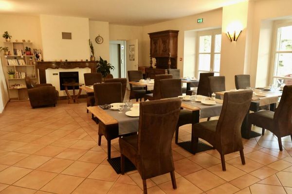 Hotel le Quatorze dining