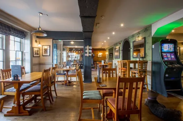 Howard Arms Hotel Dining
