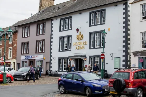 Howard Arms Hotel Outdoor