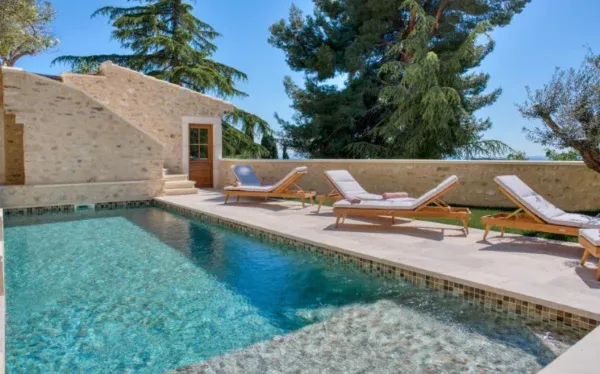 L'Iris de Suse Pool1