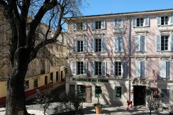 La maison du Frene outside