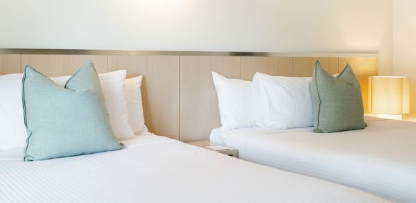 Leaa Hotel Darwin queen room