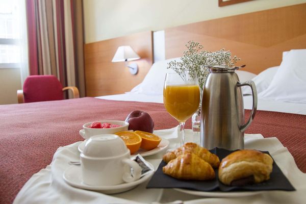 Leon-hotel-breakfast