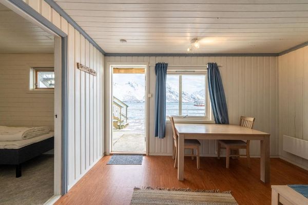 Lydersen Rorbuer common area