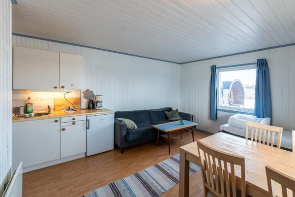 Lydersen Rorbuer room