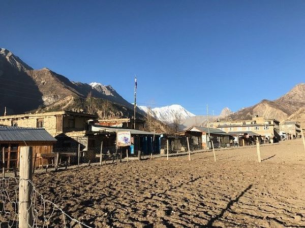 Manang - Tilicho Guest house exterior