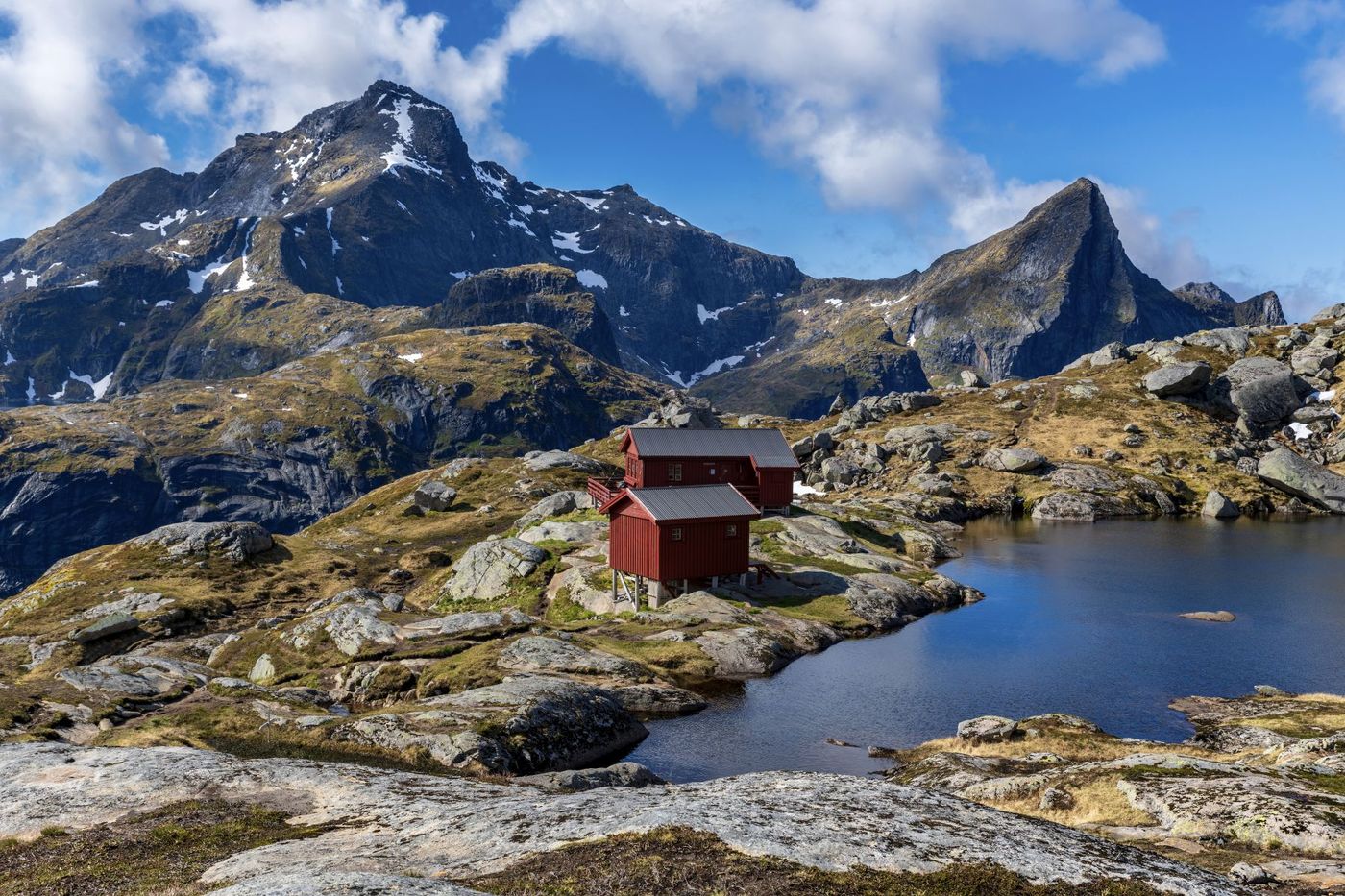 Munkebu Hut in Munken Hike