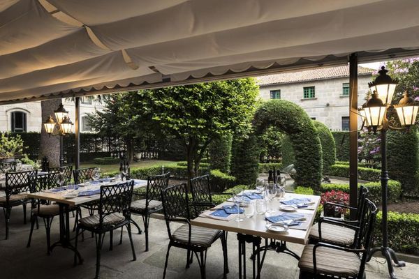 Parador de Pontevedra outdoor dining