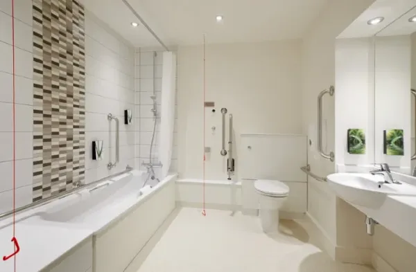 Premier Inn Milngavie Bath