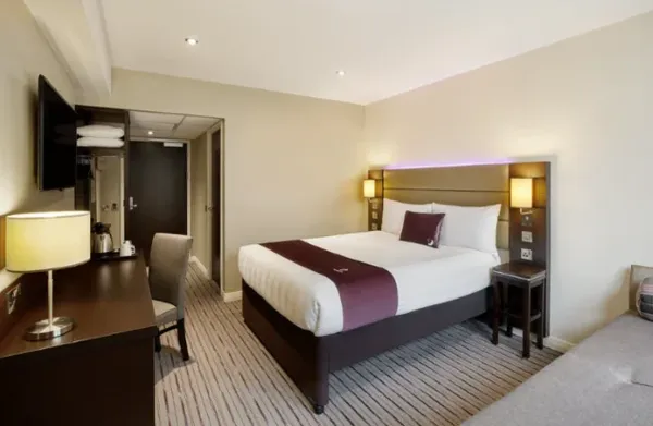 Premier Inn Milngavie Bedroom 2