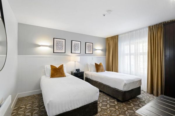 Scenic hotel christchurch 2