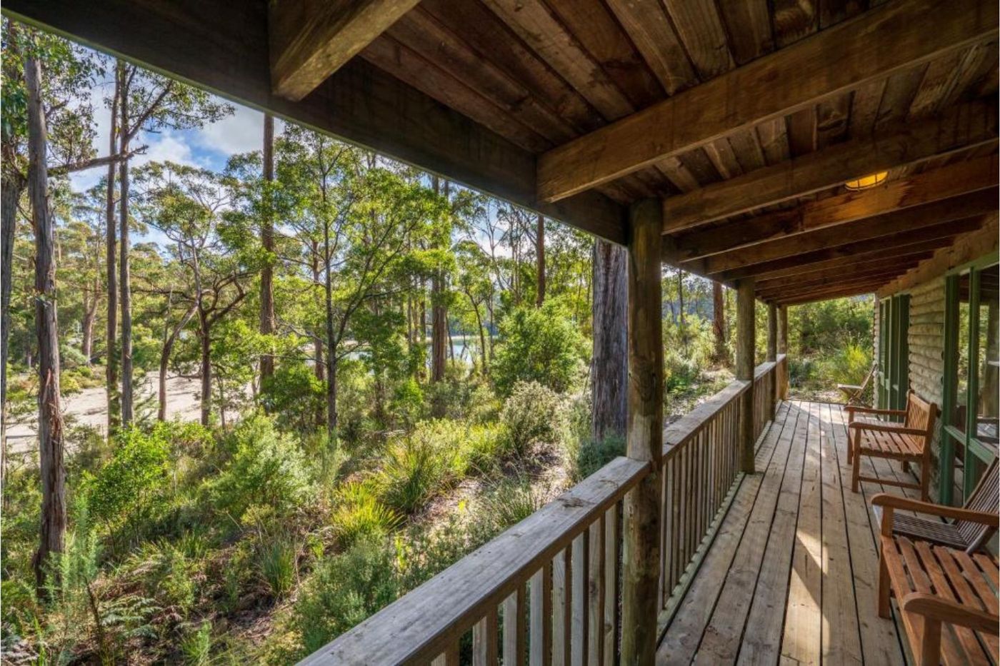 Stewarts Bay Lodge Log Cabin balcony 2