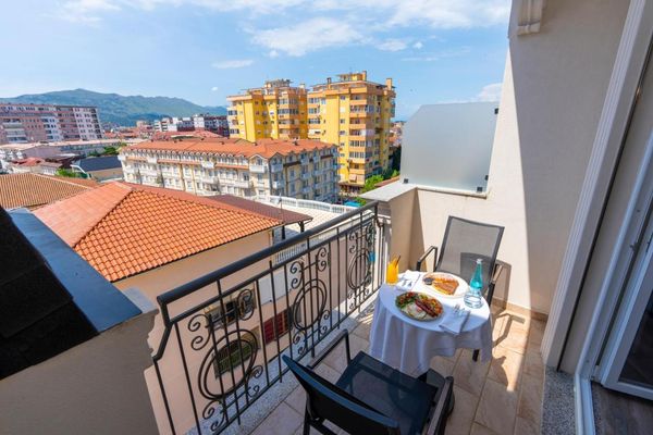 Hotel Mozart Terrace view